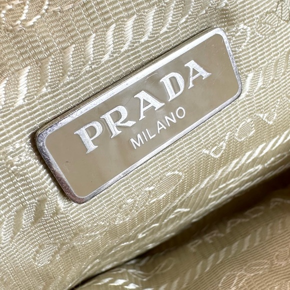 Prada Re Edition 2005 - Picture 6 of 8